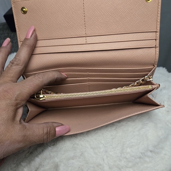 Crossbody bag wallet Authentic - Picture 5 of 15